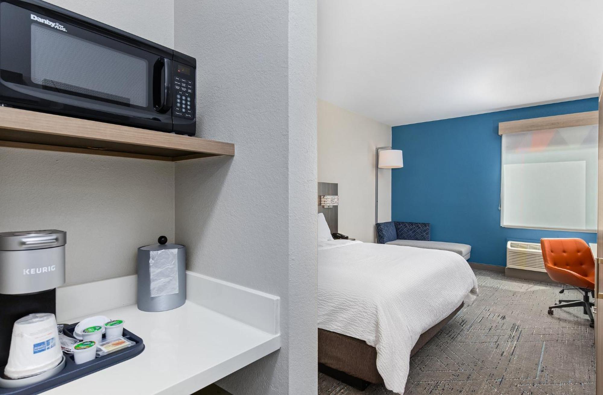 Holiday Inn Express Hurricane Mills Waverly By Ihg Kültér fotó