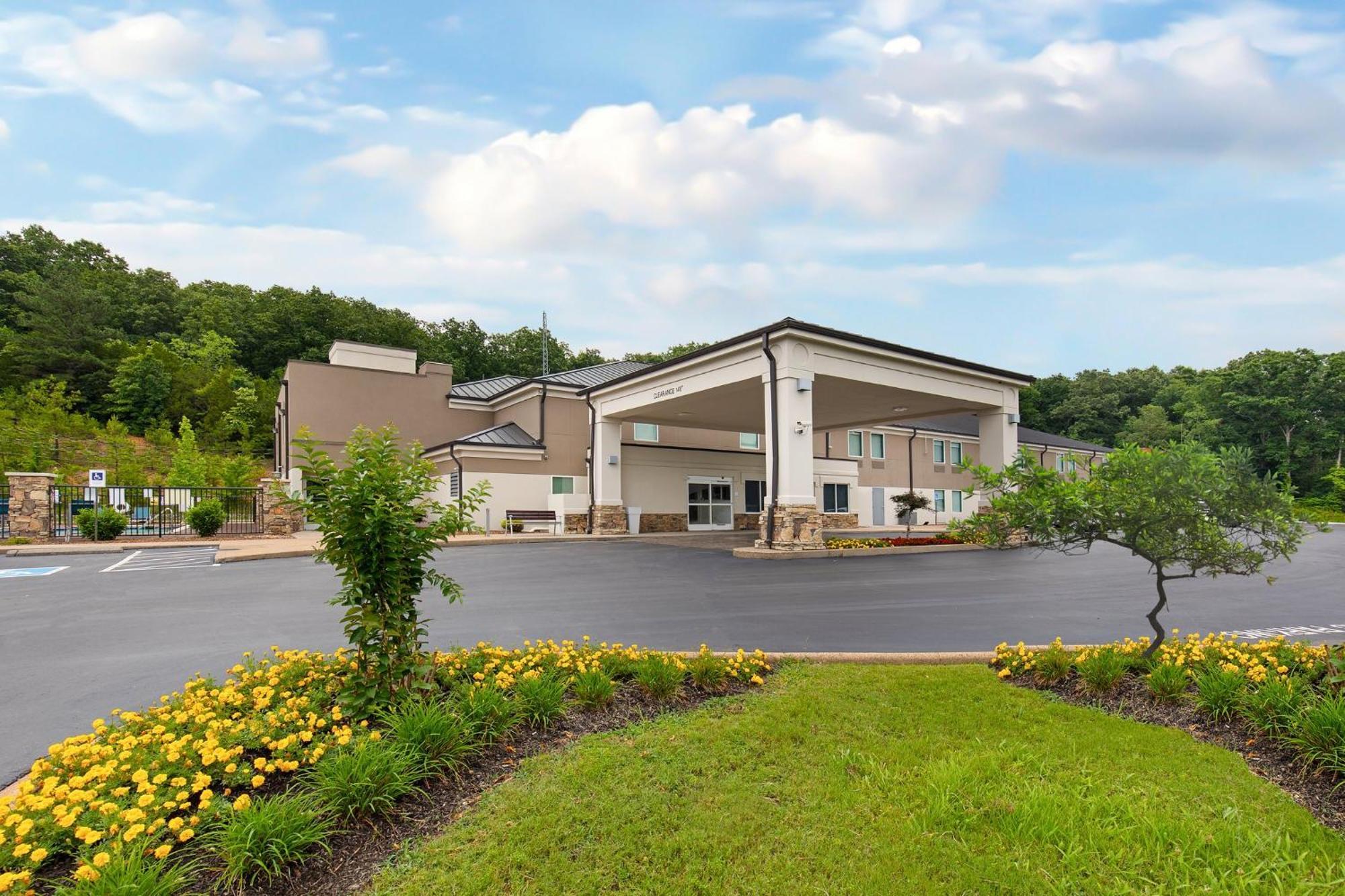 Holiday Inn Express Hurricane Mills Waverly By Ihg Kültér fotó