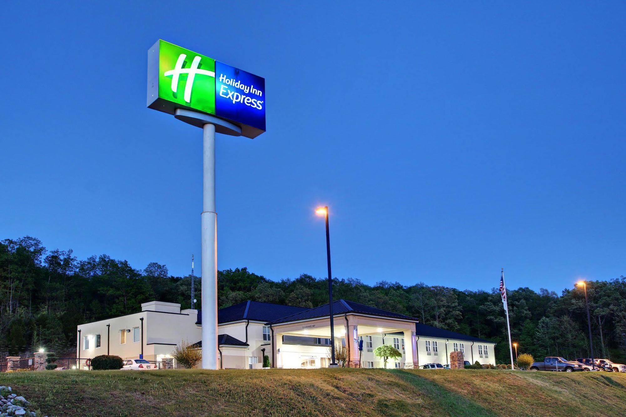 Holiday Inn Express Hurricane Mills Waverly By Ihg Kültér fotó