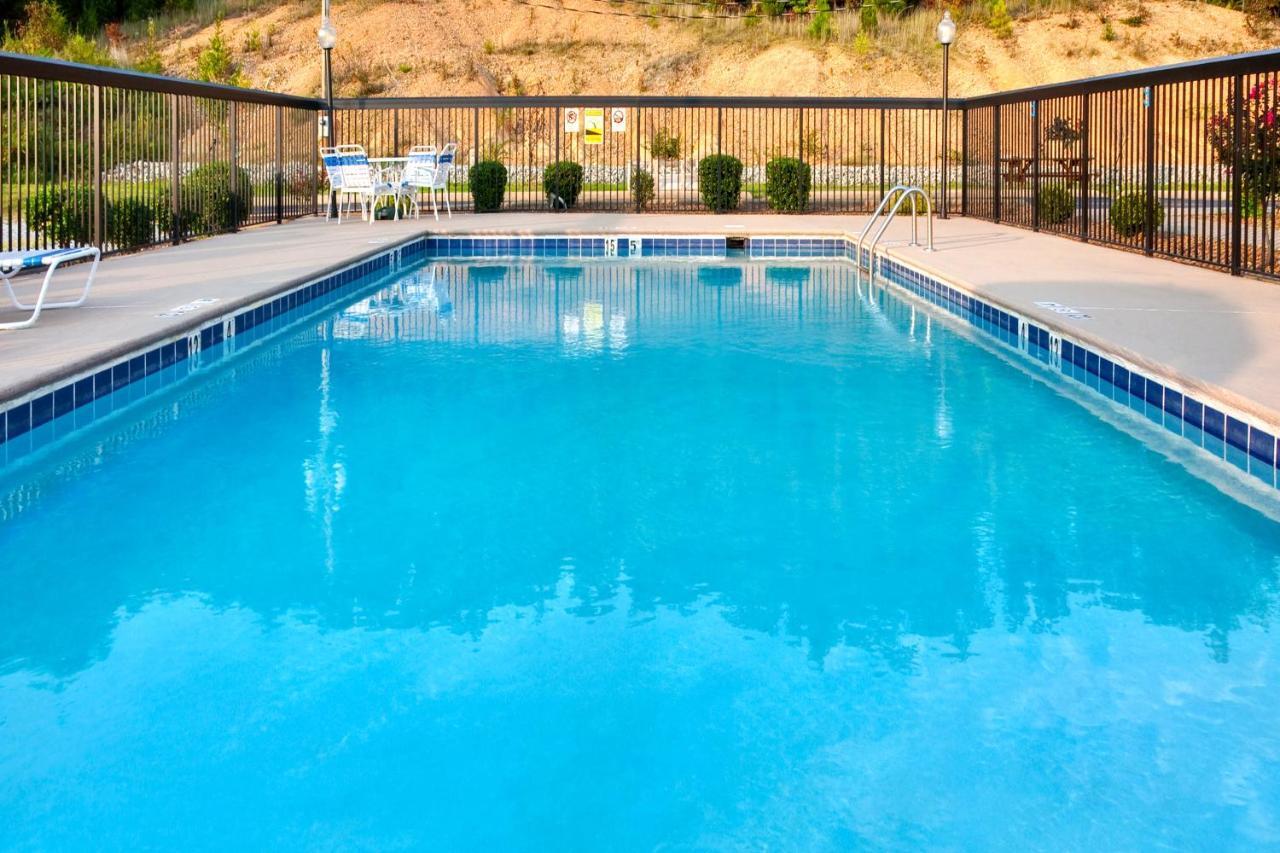 Holiday Inn Express Hurricane Mills Waverly By Ihg Kültér fotó